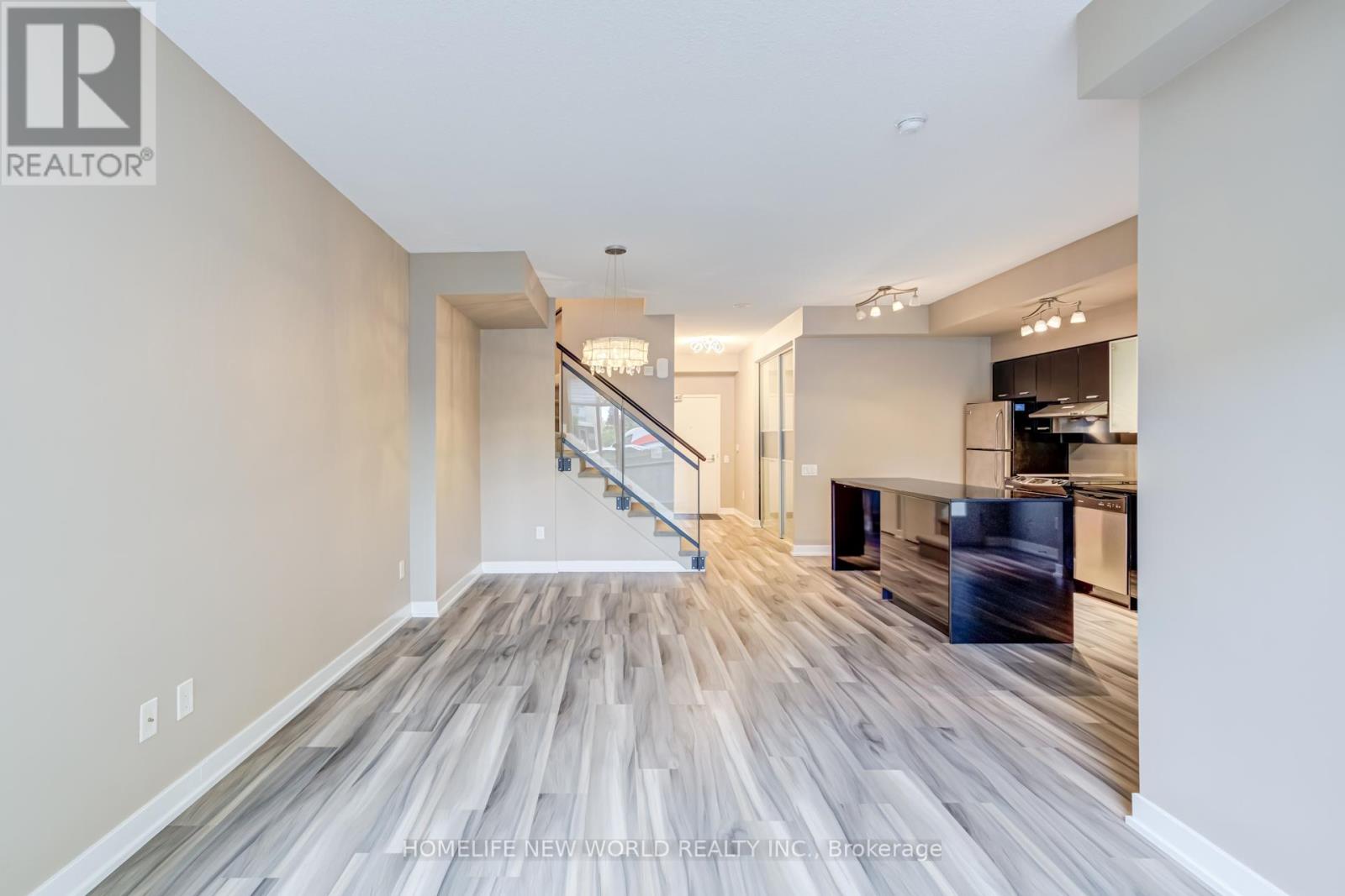 Th2 - 19 Singer Court, Toronto, Ontario  M2K 0B2 - Photo 12 - C12560734
