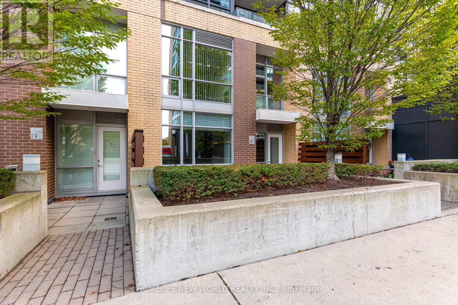 Th2 - 19 Singer Court, Toronto, Ontario  M2K 0B2 - Photo 2 - C12560734