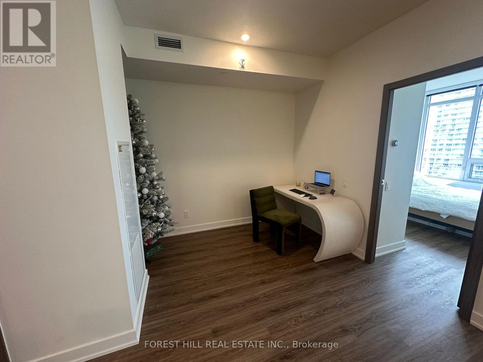 2109 - 19 Bathurst Street, Toronto, Ontario  M5V 0N2 - Photo 4 - C12560746