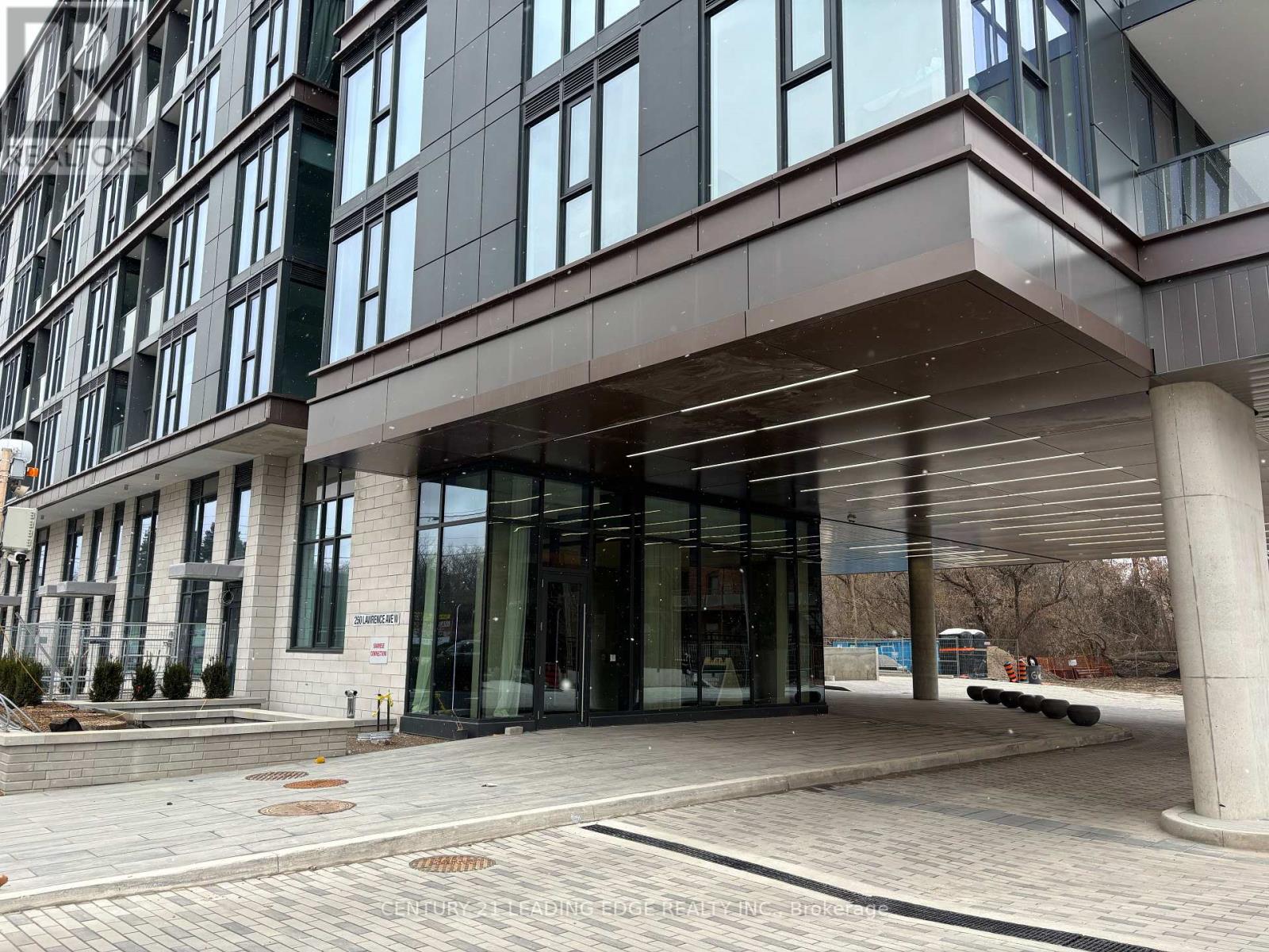 205 - 250 Lawrence Avenue W, Toronto, Ontario  M5M 1B1 - Photo 3 - C12560794