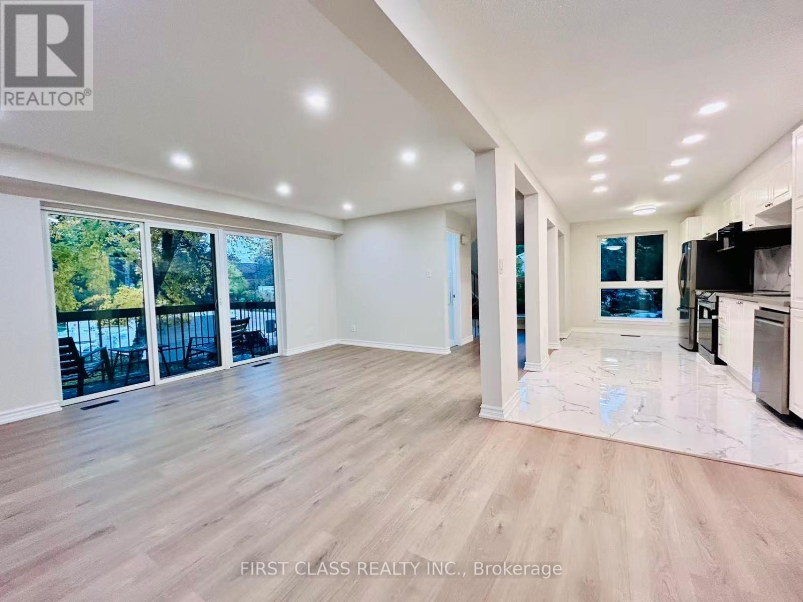 32 SCENIC MILL WAY, Toronto, Ontario