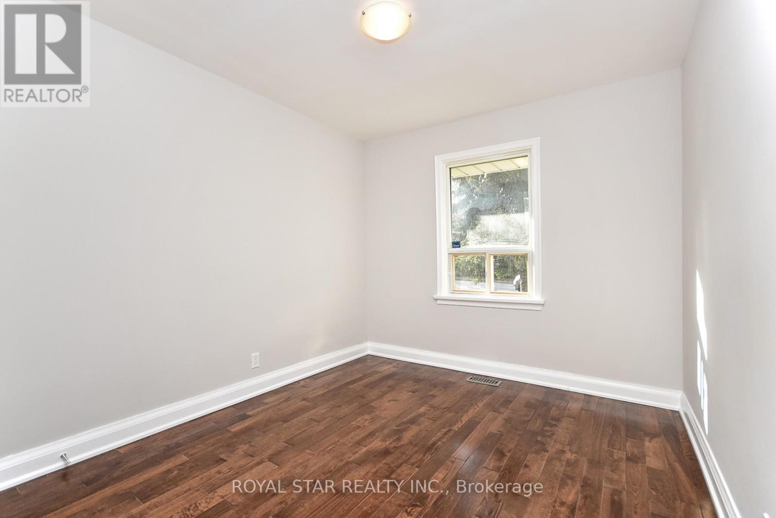 Main - 25 Twin Pauls Crescent, Toronto, Ontario  M1R 3Z6 - Photo 7 - E12560750