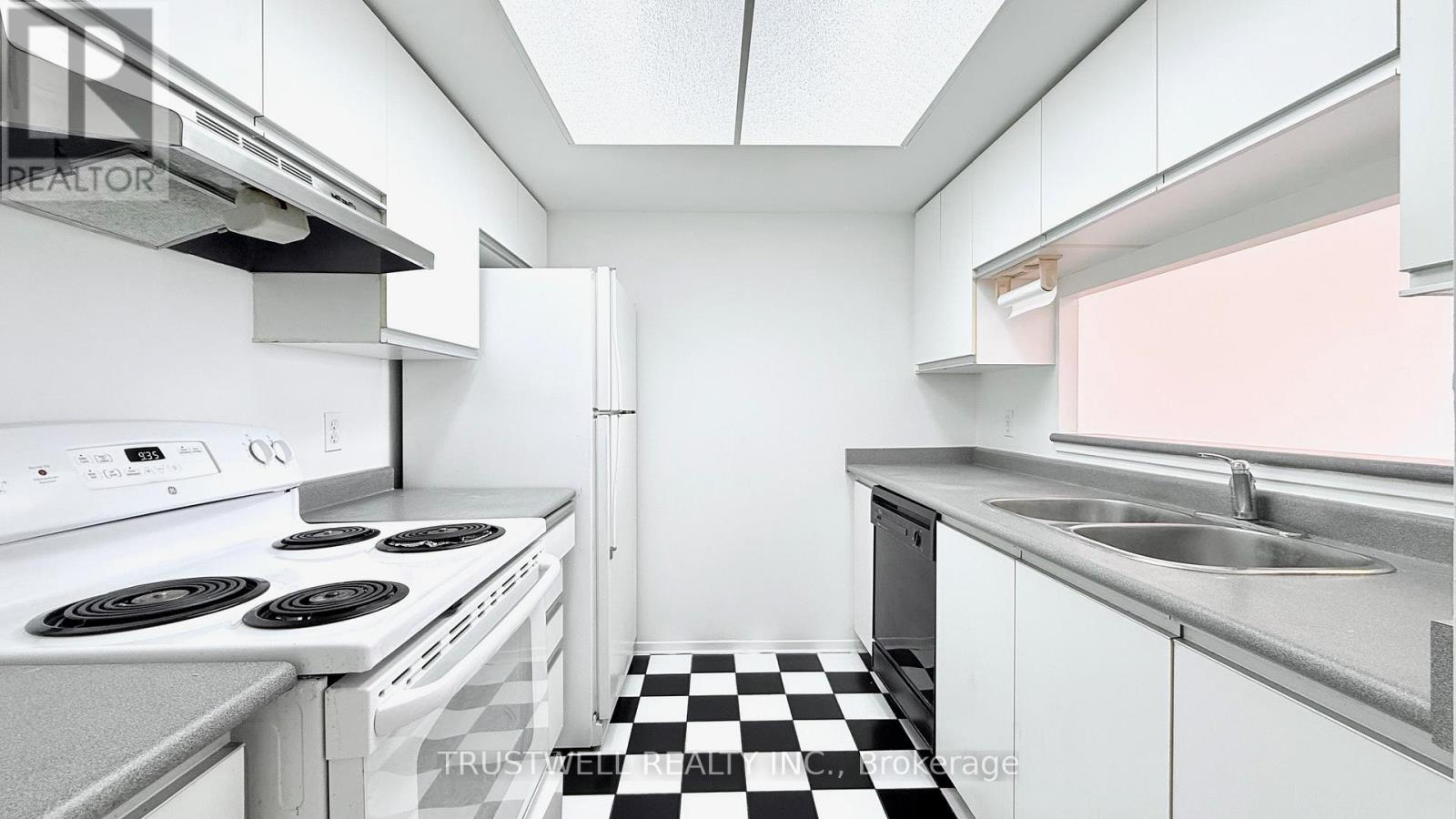 909 - 1470 Midland Avenue, Toronto, Ontario  M1P 4Z4 - Photo 3 - E12560780