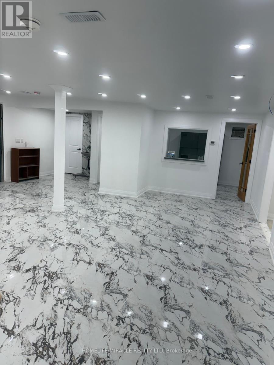 69 Southworth Street, Welland, Ontario  L3B 1Y3 - Photo 42 - X12552250