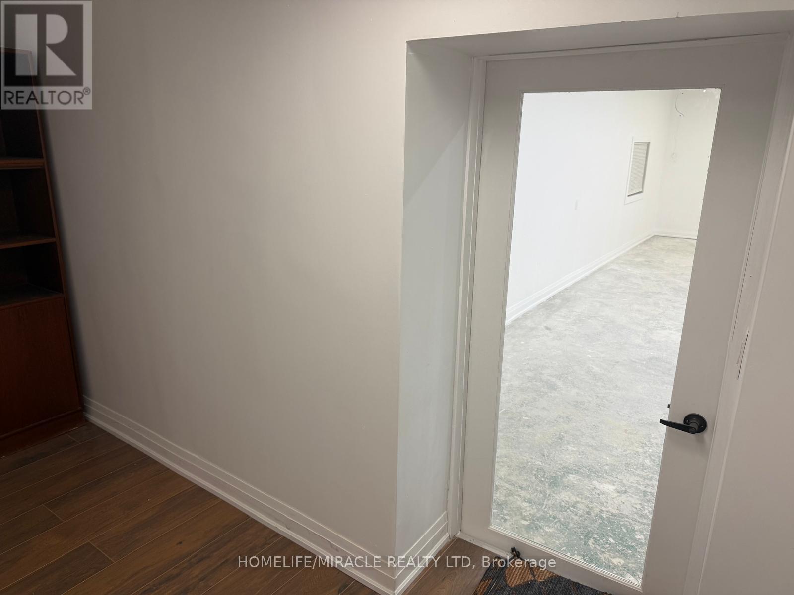 69 Southworth Street, Welland, Ontario  L3B 1Y3 - Photo 7 - X12552250