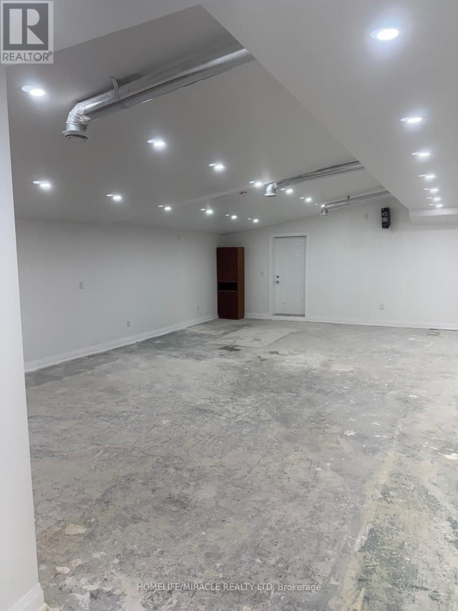 69 Southworth Street, Welland, Ontario  L3B 1Y3 - Photo 30 - X12552250