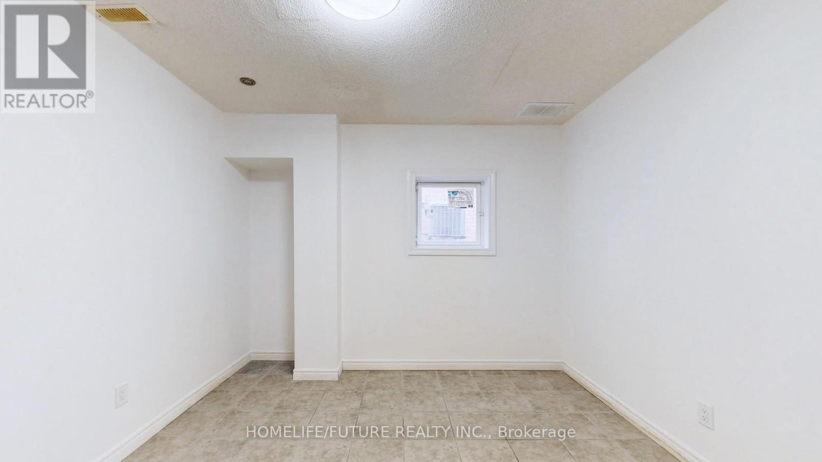 Bsmt Unit 2 - 75 Silver Rose Crescent, Markham, Ontario  L6C 1W6 - Photo 12 - N12560752