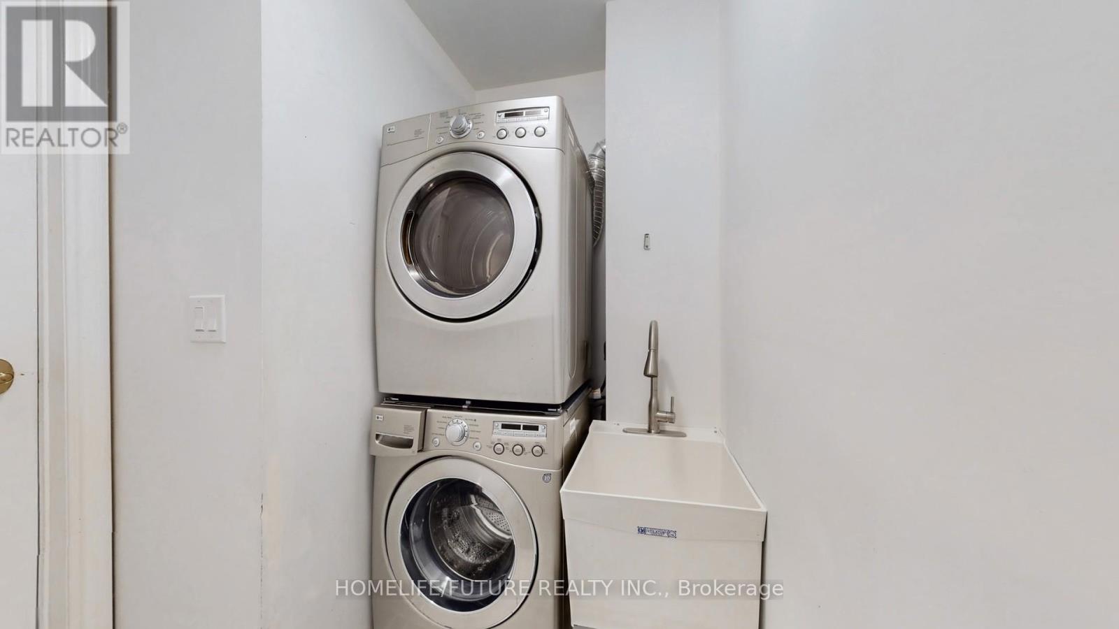 Bsmt Unit 2 - 75 Silver Rose Crescent, Markham, Ontario  L6C 1W6 - Photo 3 - N12560752