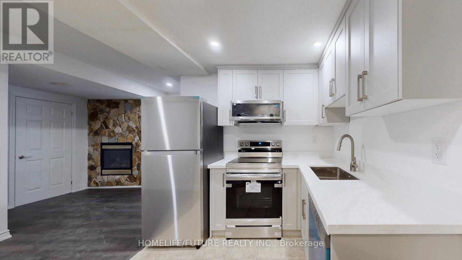 Bsmt Unit 2 - 75 Silver Rose Crescent, Markham, Ontario  L6C 1W6 - Photo 5 - N12560752