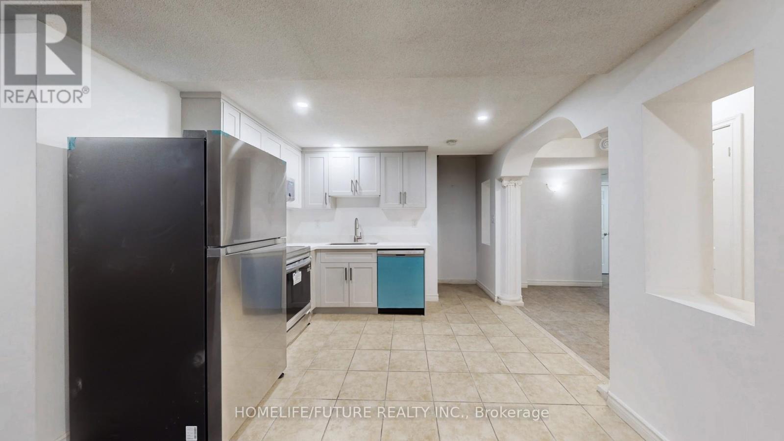 Bsmt Unit 2 - 75 Silver Rose Crescent, Markham, Ontario  L6C 1W6 - Photo 8 - N12560752