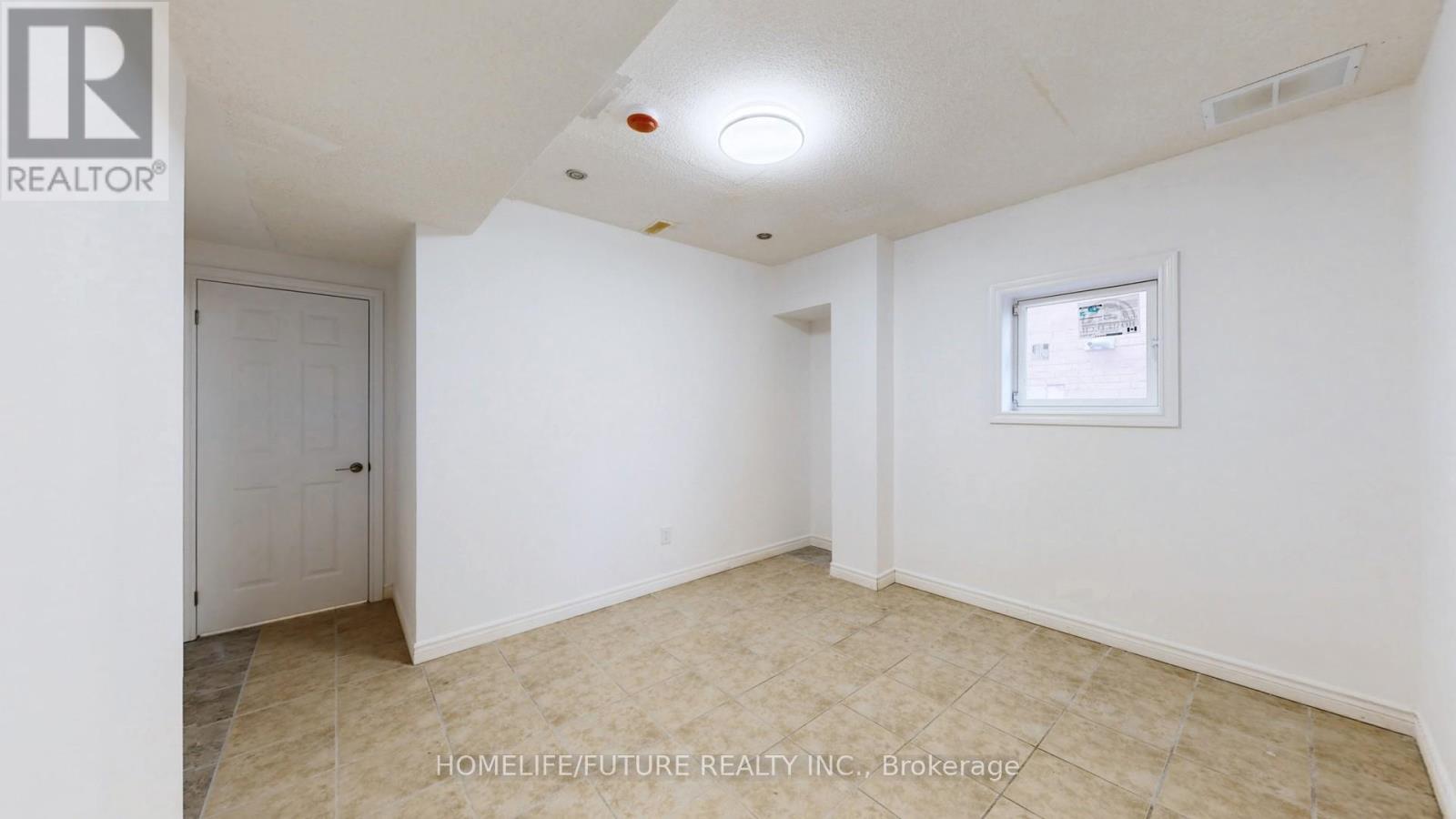 Bsmt Unit 2 - 75 Silver Rose Crescent, Markham, Ontario  L6C 1W6 - Photo 9 - N12560752