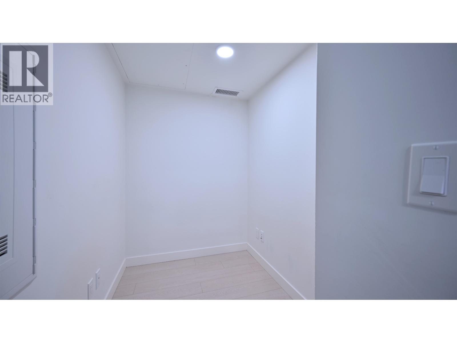 1608 8800 Hazelbridge Way, Richmond, British Columbia  V6X 0S3 - Photo 10 - R3068774