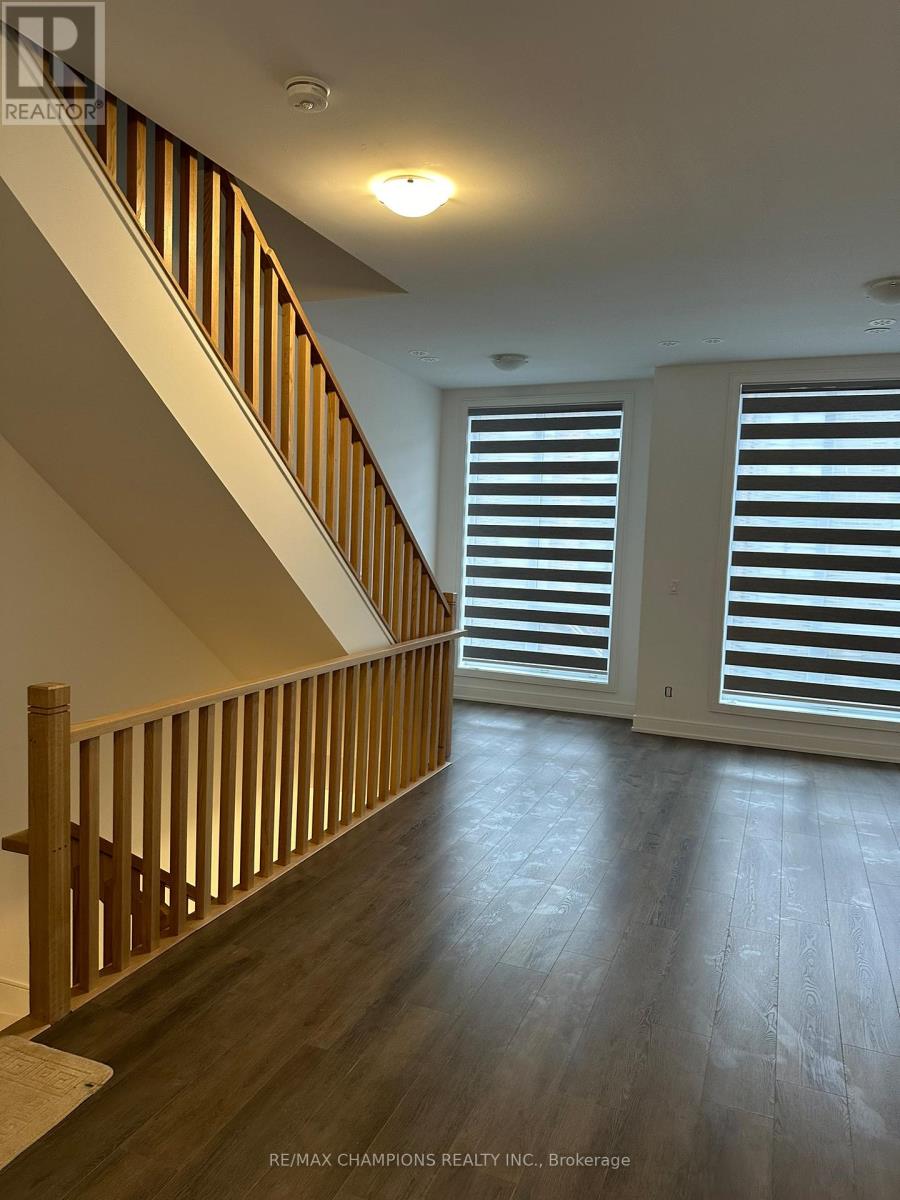 38 Desiree Place, Caledon, Ontario  L7E 4L2 - Photo 14 - W12560742