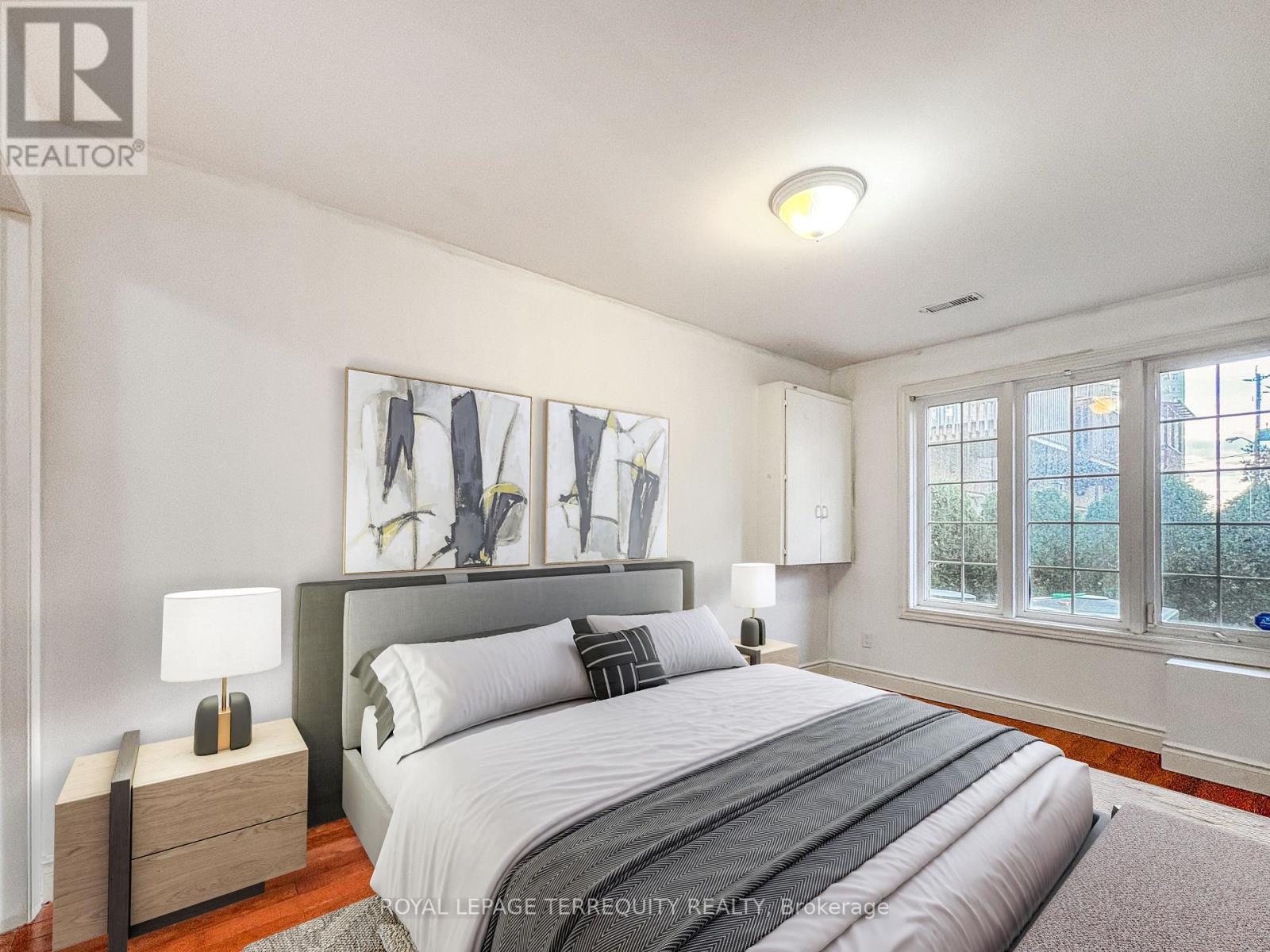 25 Bijou Walk, Toronto, Ontario  M6M 5L7 - Photo 5 - W12560748