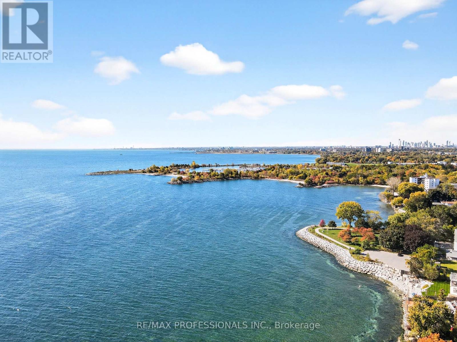 22 Ninth Street, Toronto, Ontario  M8V 3E3 - Photo 49 - W12560760