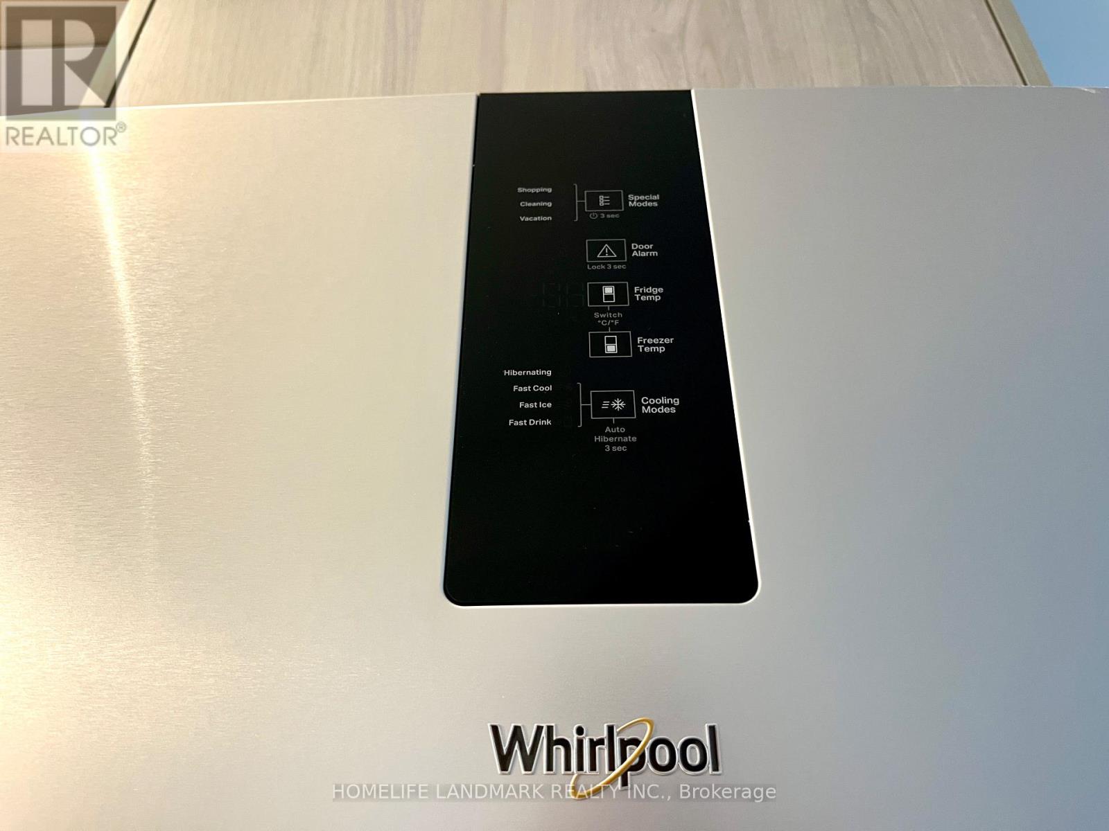 709 - 395 Square One Drive, Mississauga, Ontario  L5B 0P6 - Photo 21 - W12560776