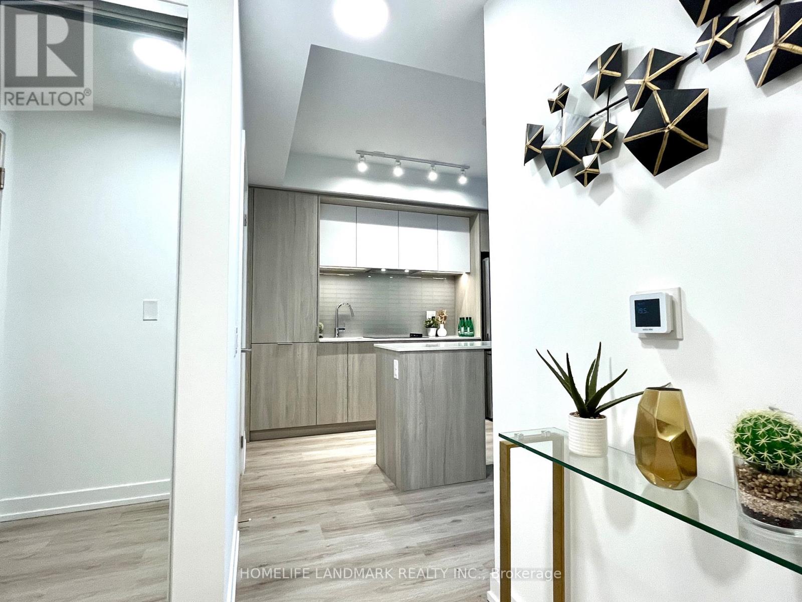 709 - 395 Square One Drive, Mississauga, Ontario  L5B 0P6 - Photo 3 - W12560776