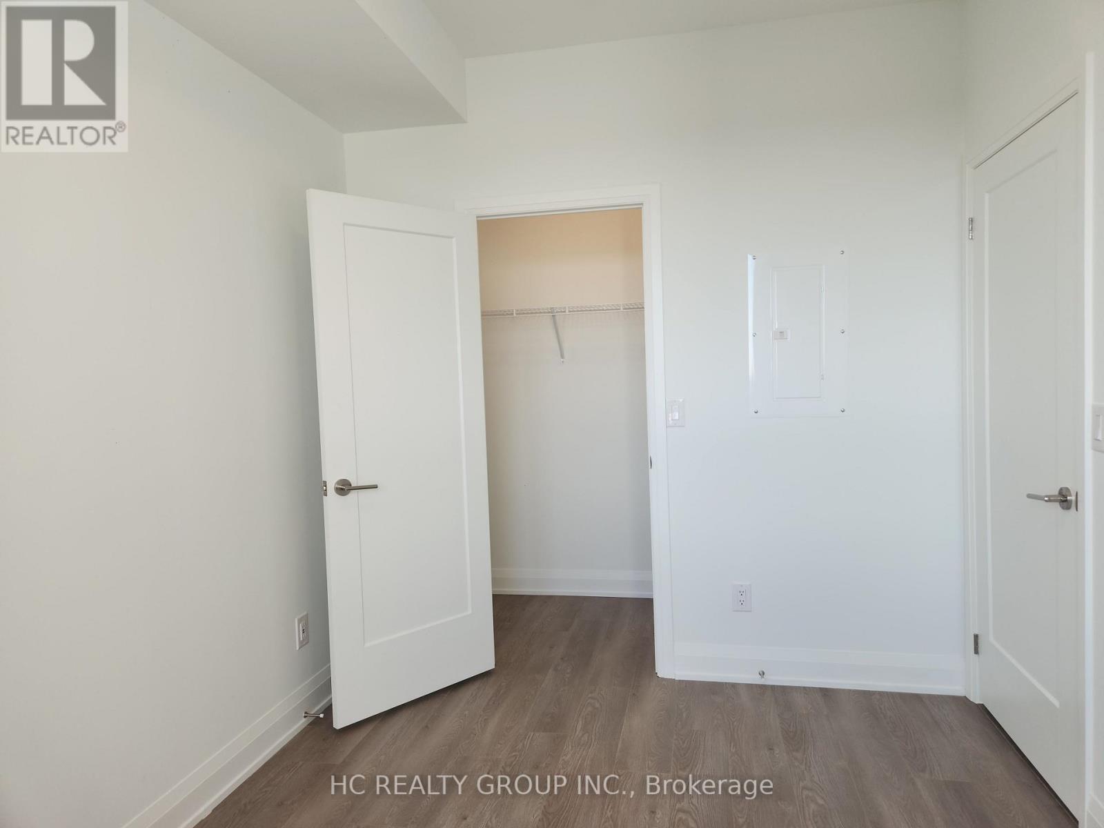 429 - 3250 Carding Mill Trail, Oakville, Ontario L6M 1L3 - Photo 22 - W12560778