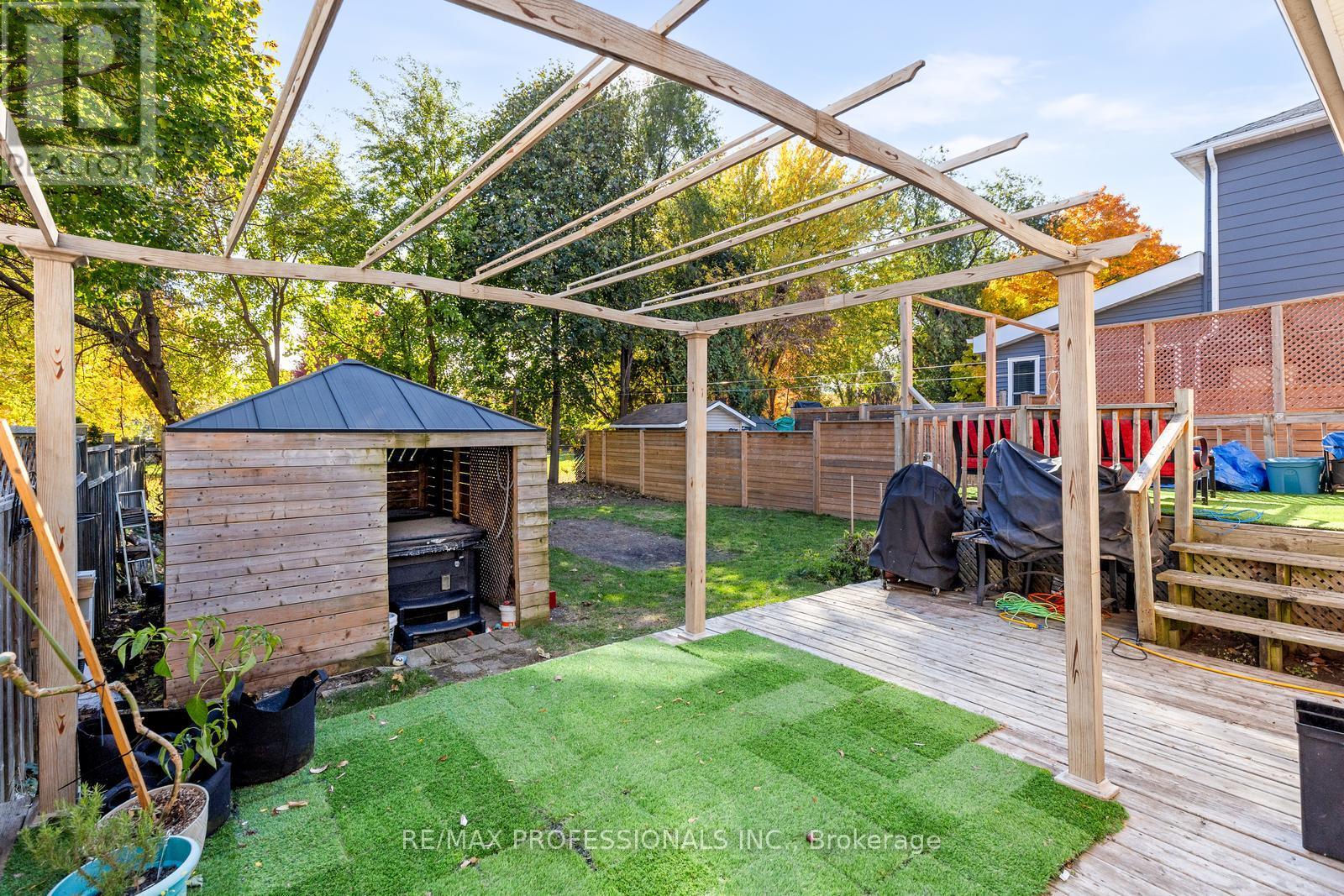 19 Mitcham Drive, Toronto, Ontario M8W 2J6 - Photo 28 - W12560788