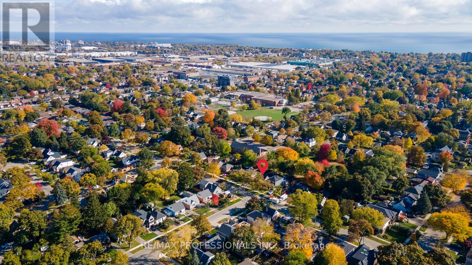 19 Mitcham Drive, Toronto, Ontario M8W 2J6 - Photo 37 - W12560788