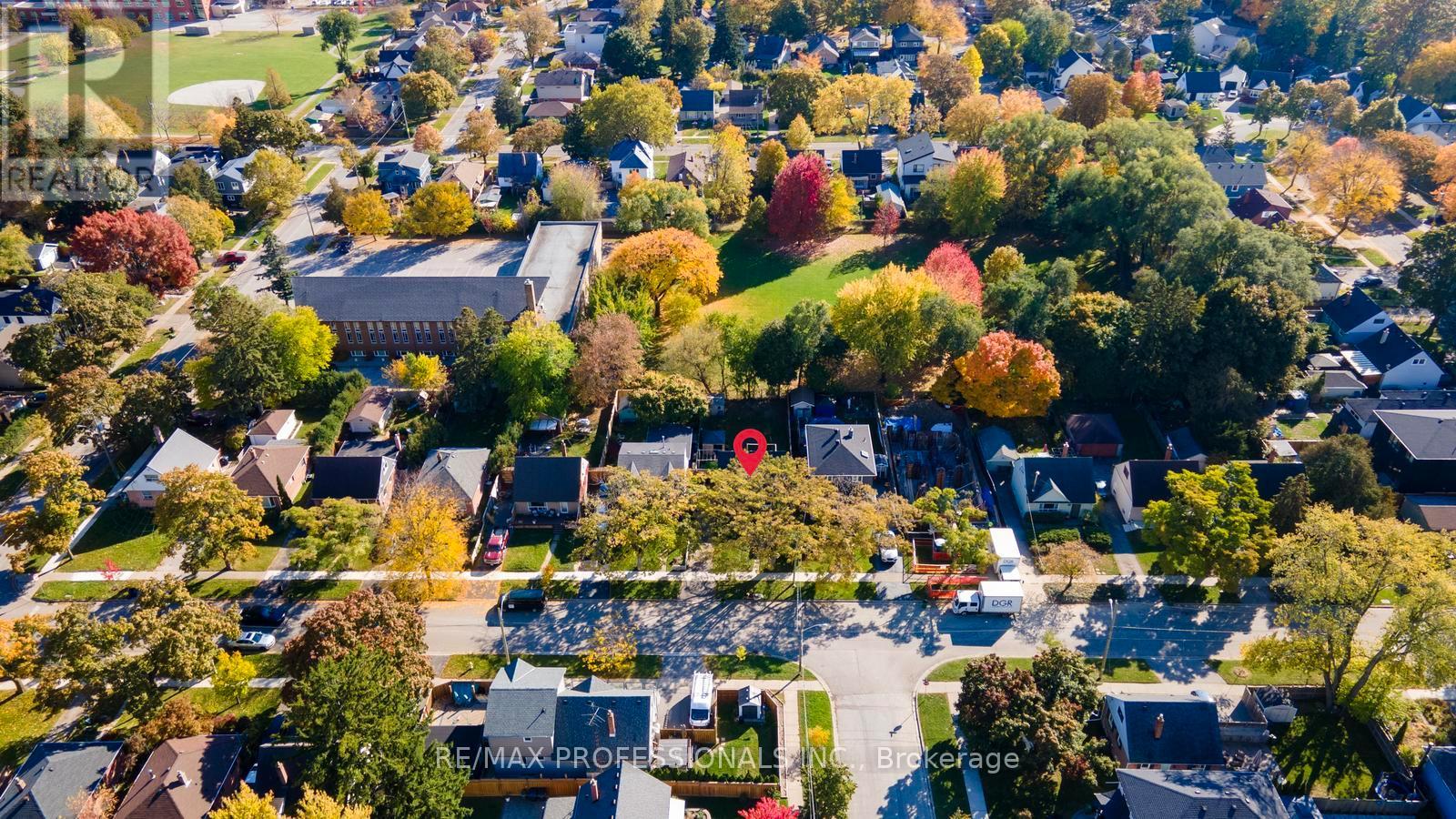 19 Mitcham Drive, Toronto, Ontario M8W 2J6 - Photo 40 - W12560788