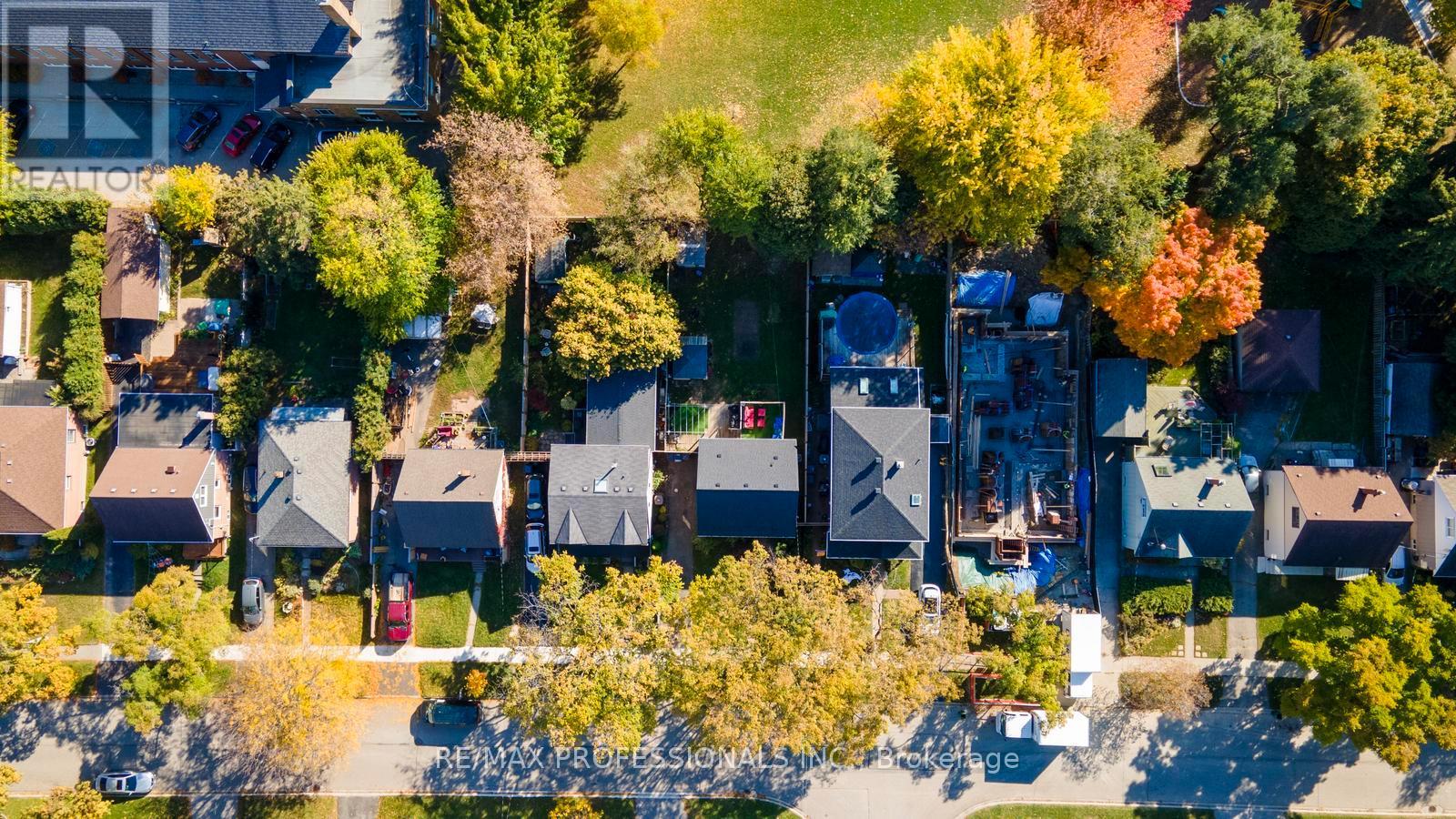 19 Mitcham Drive, Toronto, Ontario M8W 2J6 - Photo 44 - W12560788