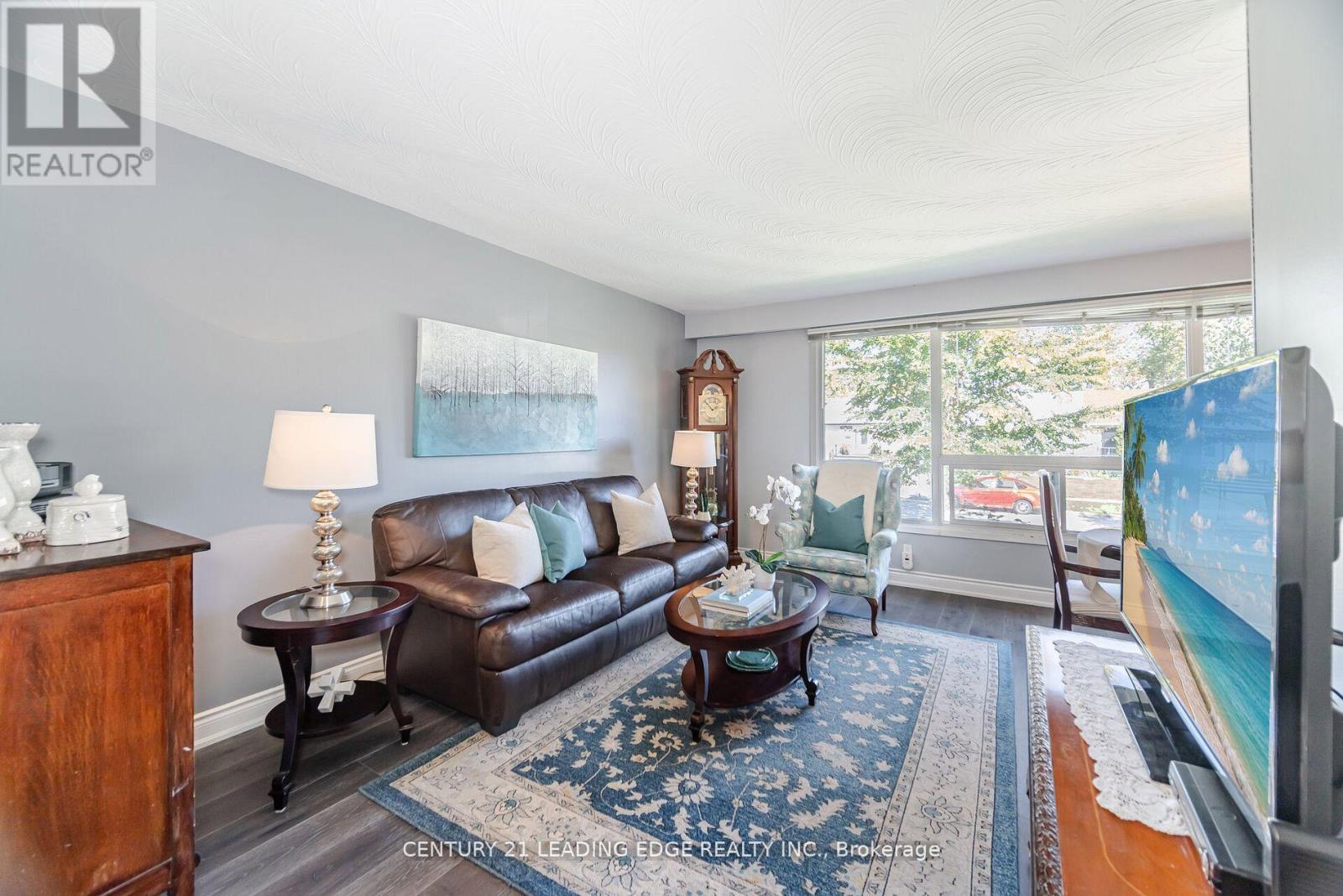 2574 Lundigan Drive, Mississauga, Ontario  L5J 3W1 - Photo 9 - W12560790