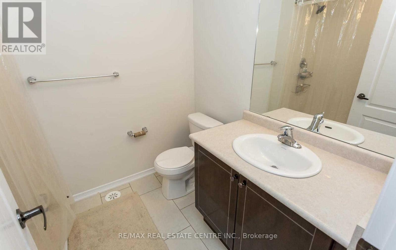 37 Golden Springs Drive, Brampton, Ontario  L7A 0C7 - Photo 17 - W12560792