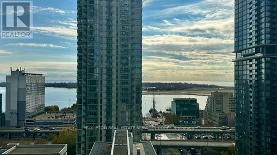 1711 - 3 Concord Cityplace Way, Toronto, Ontario  M5V 0X4 - Photo 12 - C12559230