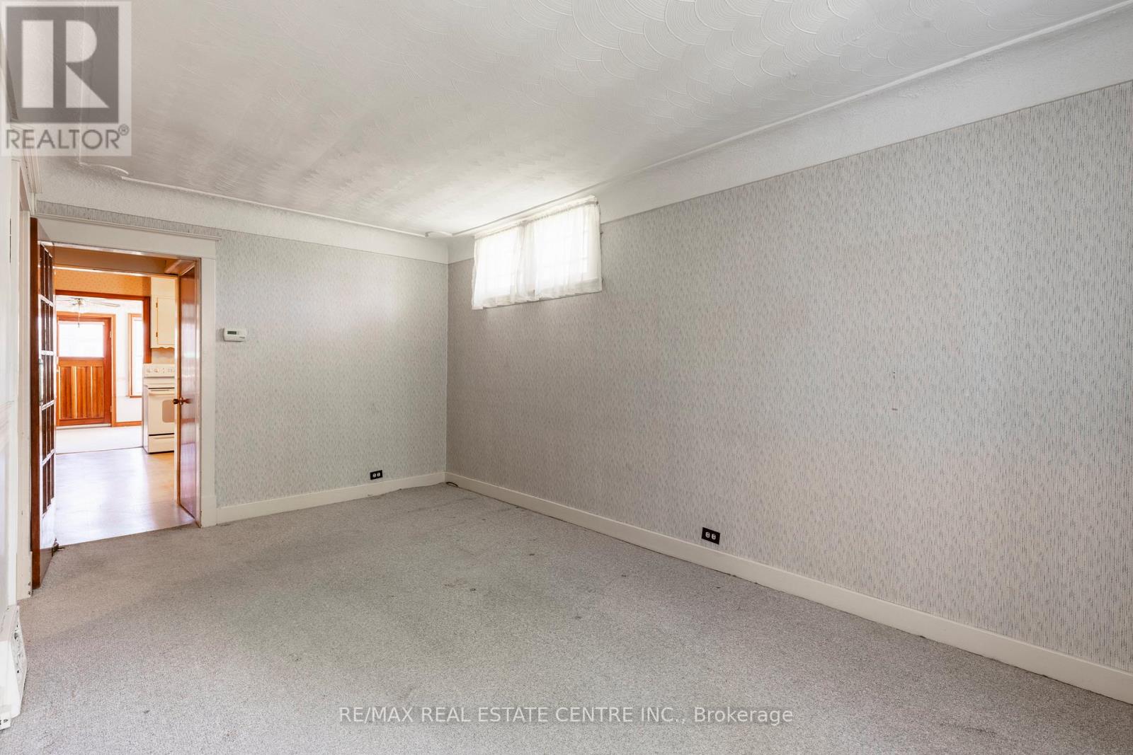 27 Barons Avenue N, Hamilton, Ontario  L8H 5A3 - Photo 10 - X12560736