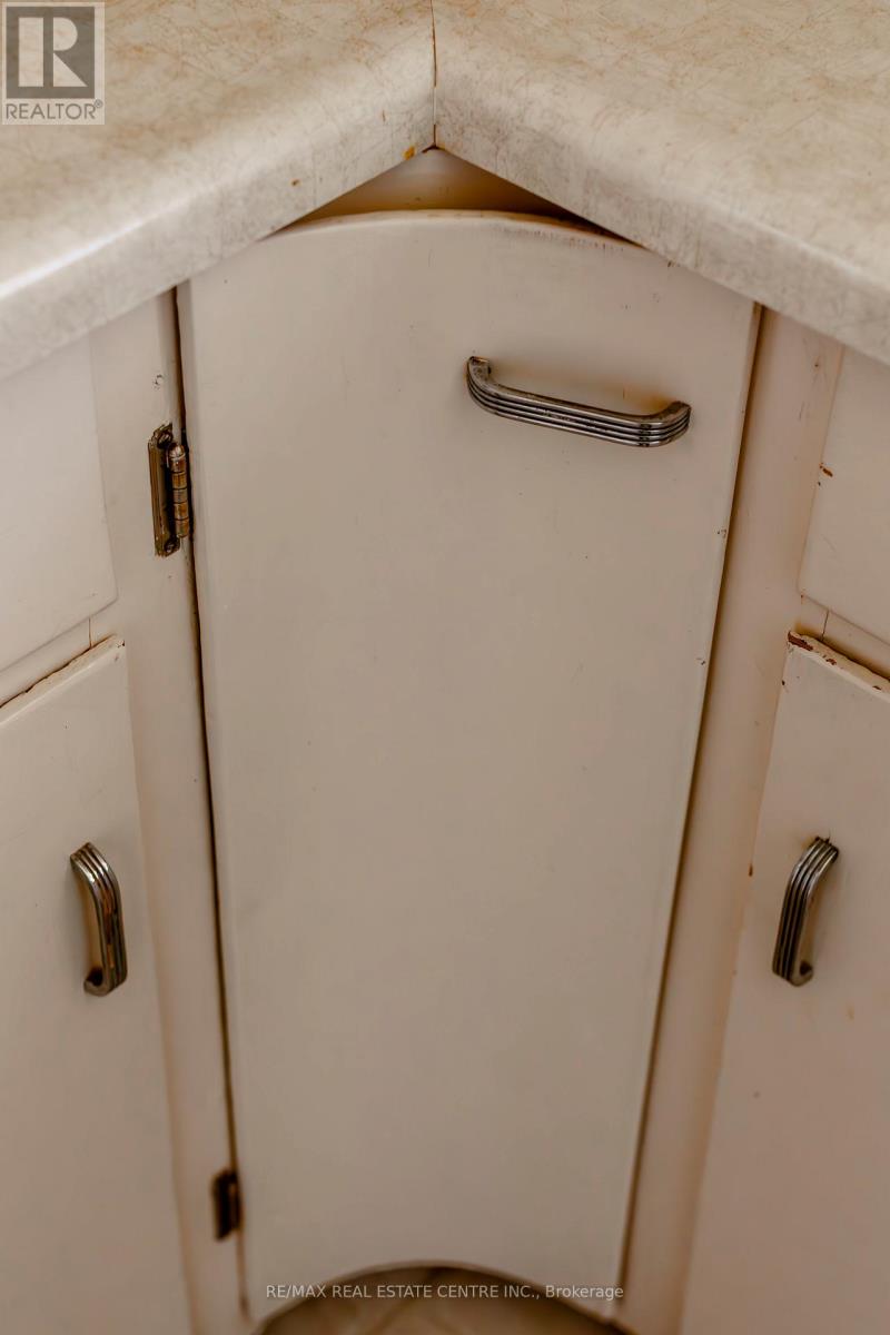 27 Barons Avenue N, Hamilton, Ontario  L8H 5A3 - Photo 20 - X12560736