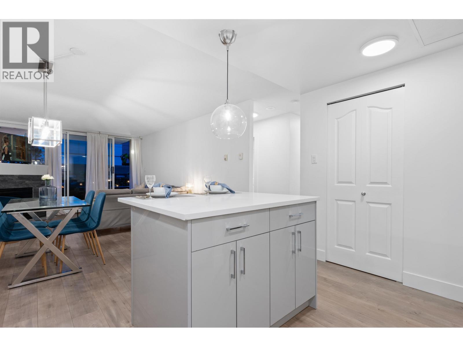 312 555 Abbott Street Street, Vancouver, British Columbia  V6B 6B8 - Photo 22 - R3068919