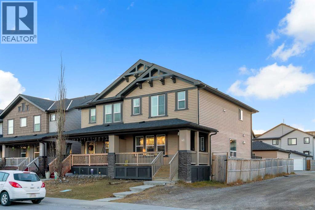 41 Skyview Point Green Ne, Calgary, Alberta  T3N 0K8 - Photo 2 - A2270503
