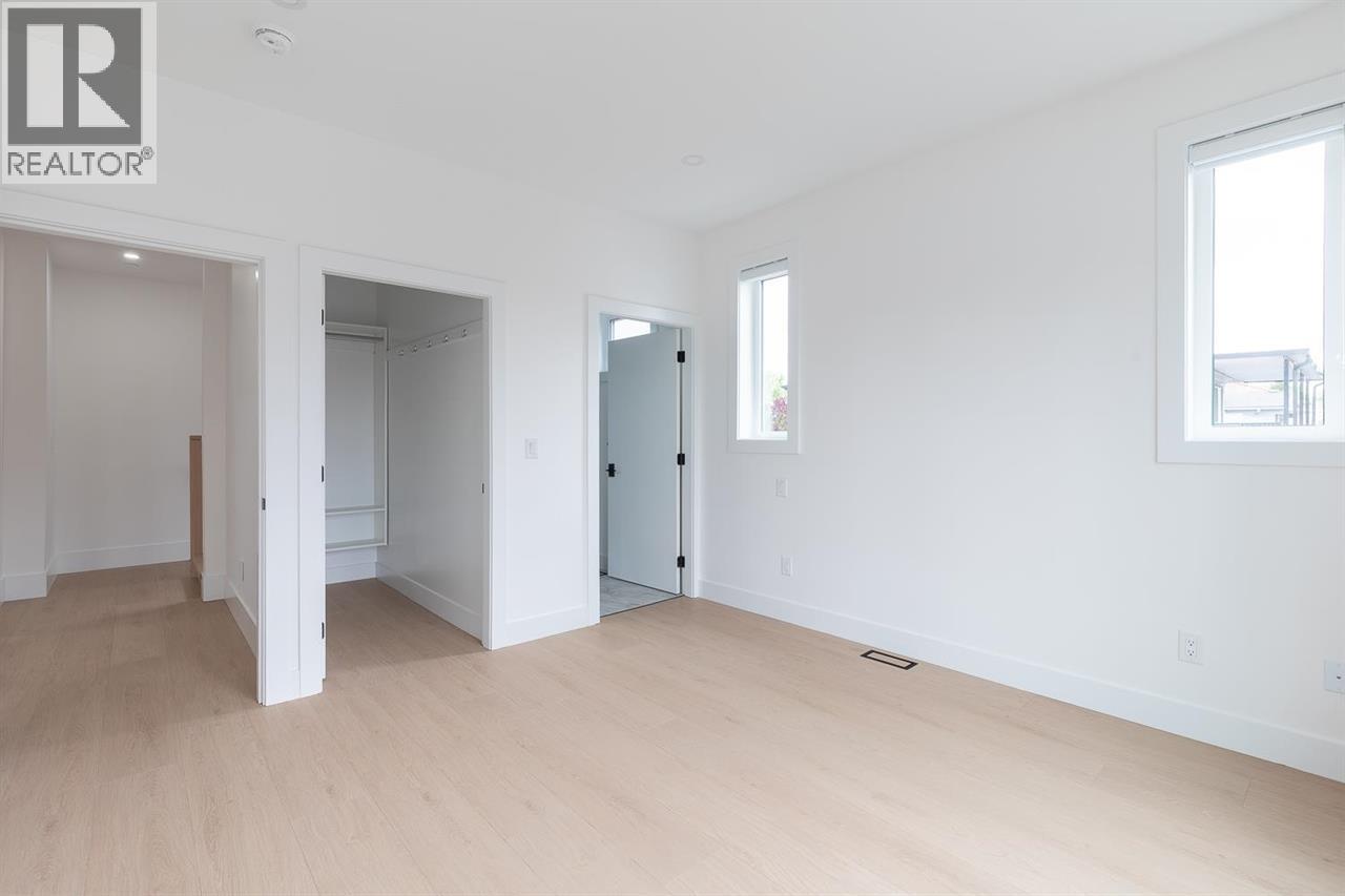 2 6964 Inverness Street, Vancouver, British Columbia  V5X 4G5 - Photo 11 - R3068860