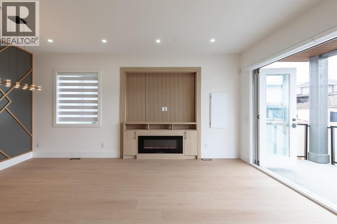 2 6964 Inverness Street, Vancouver, British Columbia  V5X 4G5 - Photo 9 - R3068860