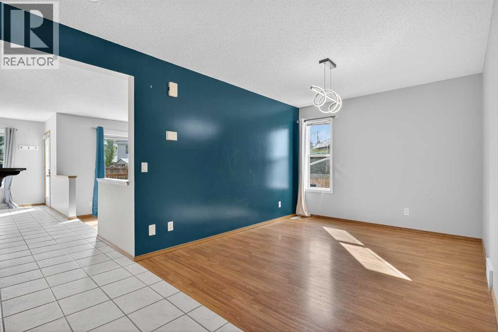 47 Mt Apex Crescent Se, Calgary, Alberta  T2Z 2V3 - Photo 24 - A2256959