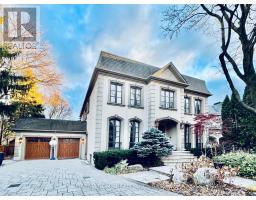 113 YORKMINSTER ROAD, Toronto, Ontario