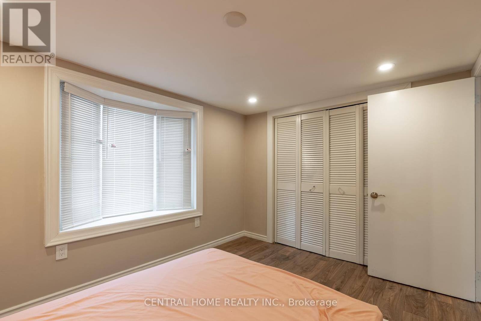 651 16th Avenue, Richmond Hill, Ontario  L4C 7A8 - Photo 13 - N12560800