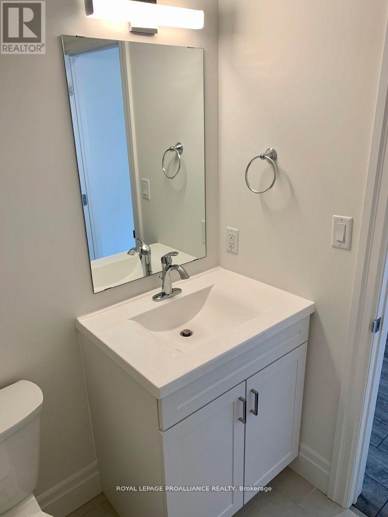 65 Evans Street, Prince Edward County, Ontario  K0K 2T0 - Photo 12 - X12560828