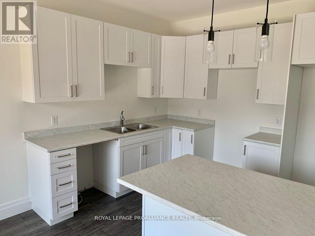 65 Evans Street, Prince Edward County, Ontario  K0K 2T0 - Photo 3 - X12560828