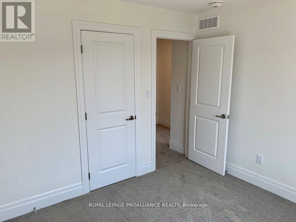 65 Evans Street, Prince Edward County, Ontario  K0K 2T0 - Photo 9 - X12560828