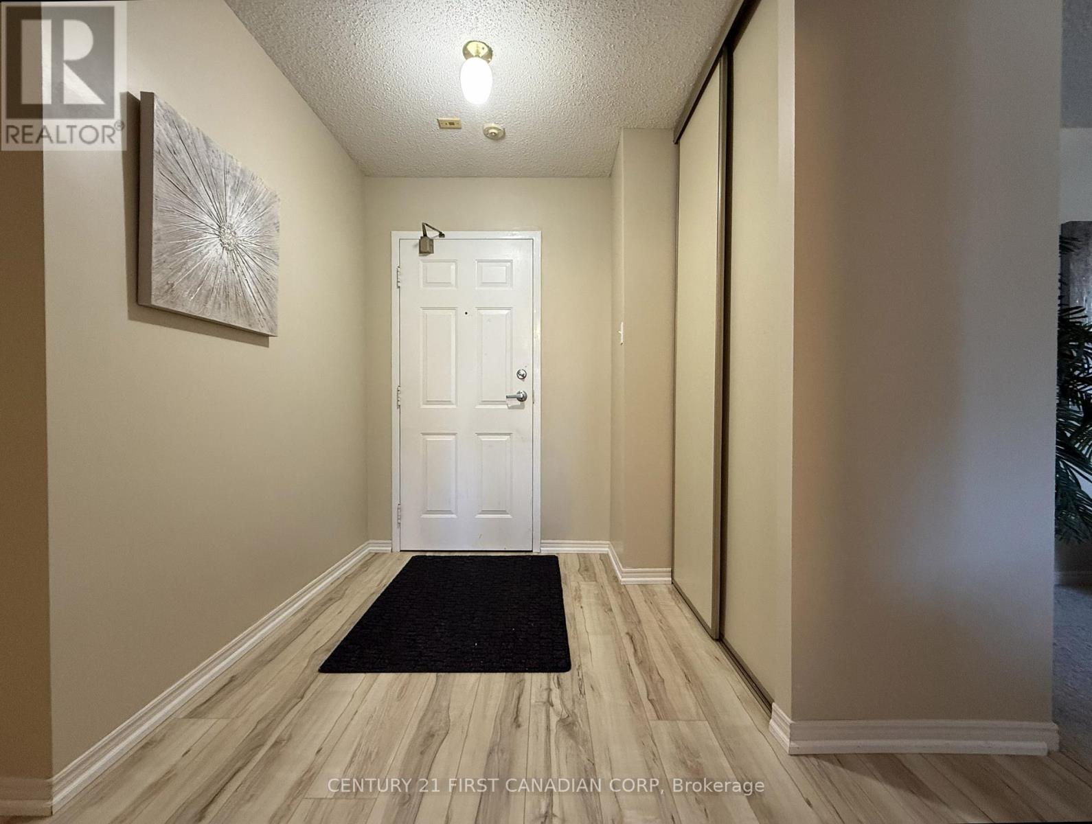 309 - 95 Baseline Road W, London South, Ontario  N6J 4X3 - Photo 2 - X12560838