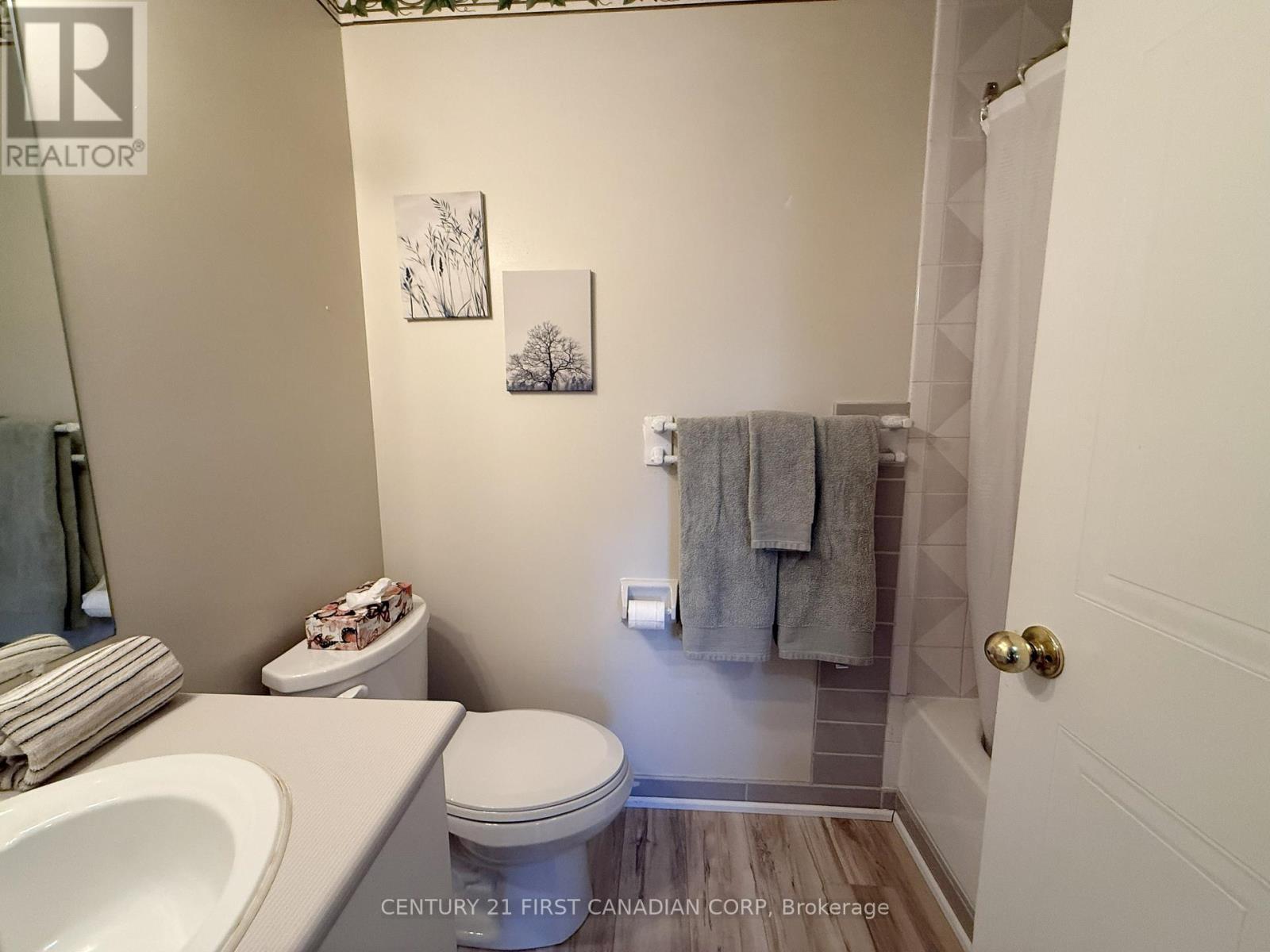 309 - 95 Baseline Road W, London South, Ontario  N6J 4X3 - Photo 8 - X12560838