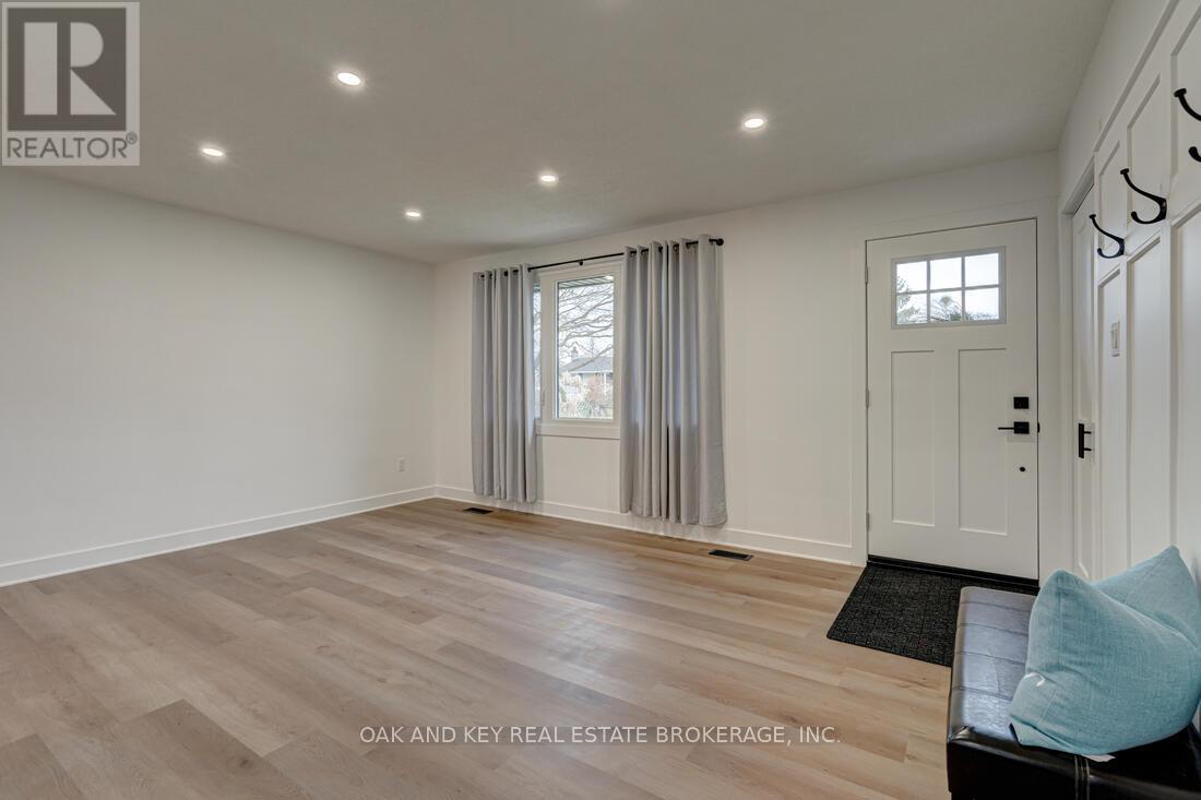 13 Dunwich Drive, St. Thomas, Ontario  N5R 4T7 - Photo 5 - X12560856