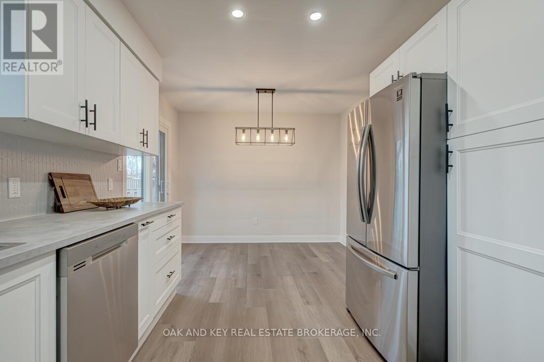 13 Dunwich Drive, St. Thomas, Ontario  N5R 4T7 - Photo 8 - X12560856