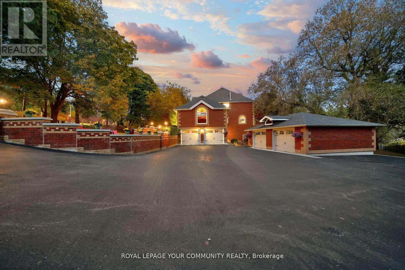 508 King Street E, Caledon, Ontario  L7E 0B9 - Photo 2 - W12560046