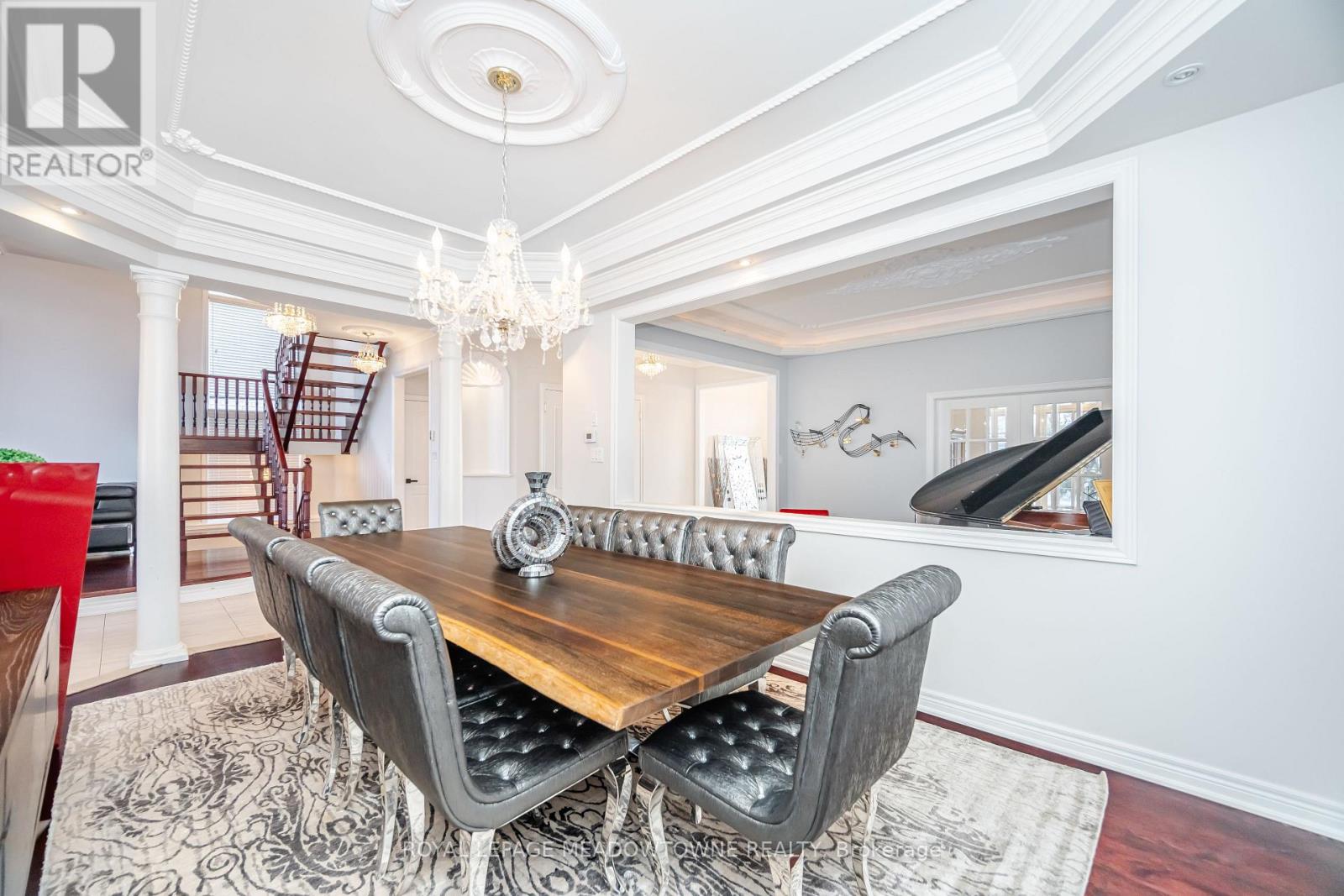 2459 Meadowridge Drive, Oakville, Ontario  L6H 7R4 - Photo 18 - W12560802