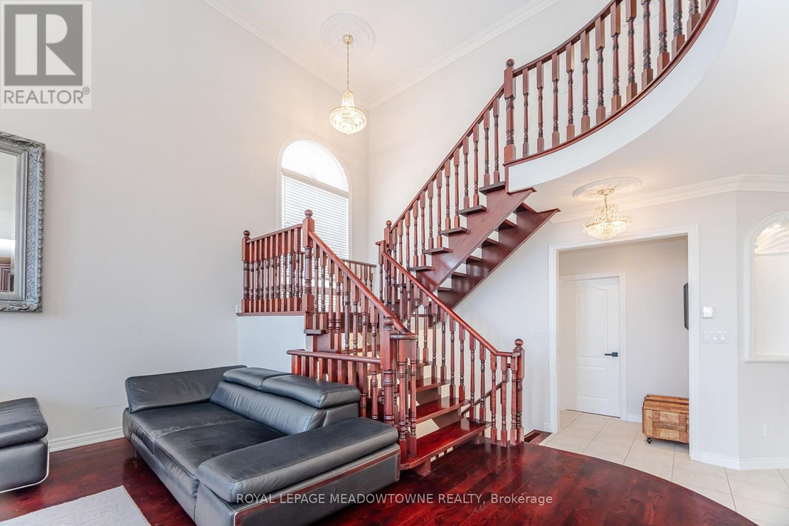 2459 Meadowridge Drive, Oakville, Ontario  L6H 7R4 - Photo 24 - W12560802