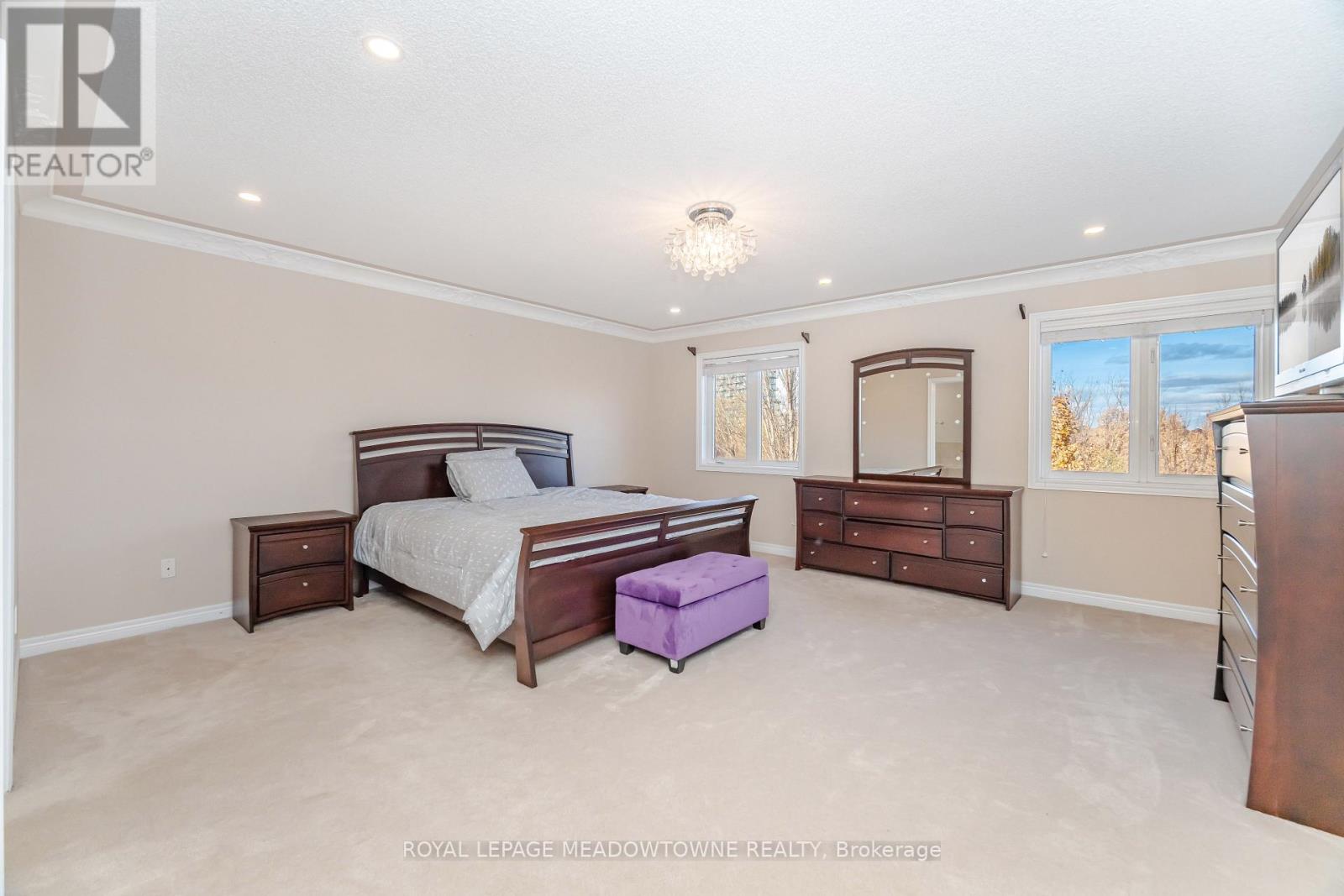 2459 Meadowridge Drive, Oakville, Ontario  L6H 7R4 - Photo 25 - W12560802