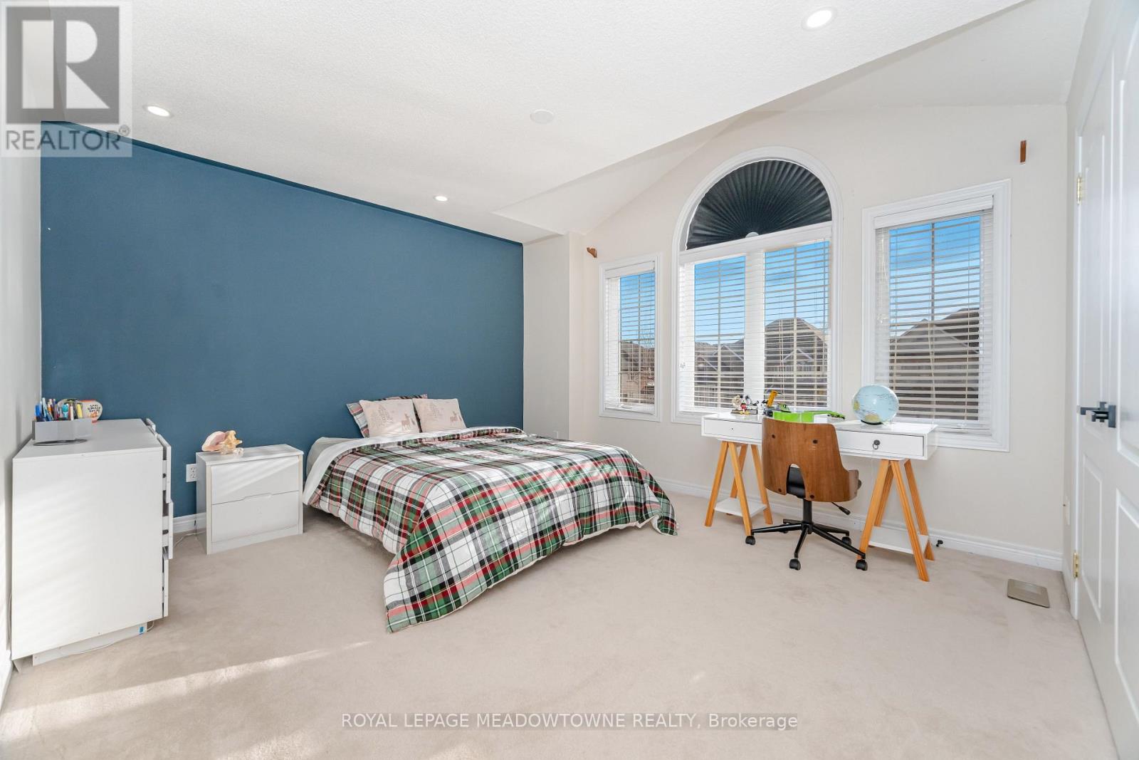 2459 Meadowridge Drive, Oakville, Ontario  L6H 7R4 - Photo 29 - W12560802